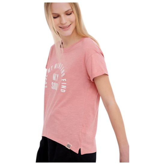 Funky Buddha Γυναικεία κοντομάνικη μπλούζα Funky Buddha Γυναικεία κοντομάνικη μπλούζα